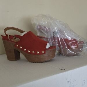 Wonderly Red and Brown Mules with Studded Platform